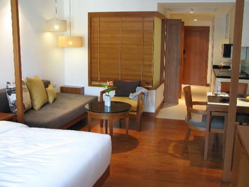 Thailand, Pattaya, Woodlands Hotel and Resort 
